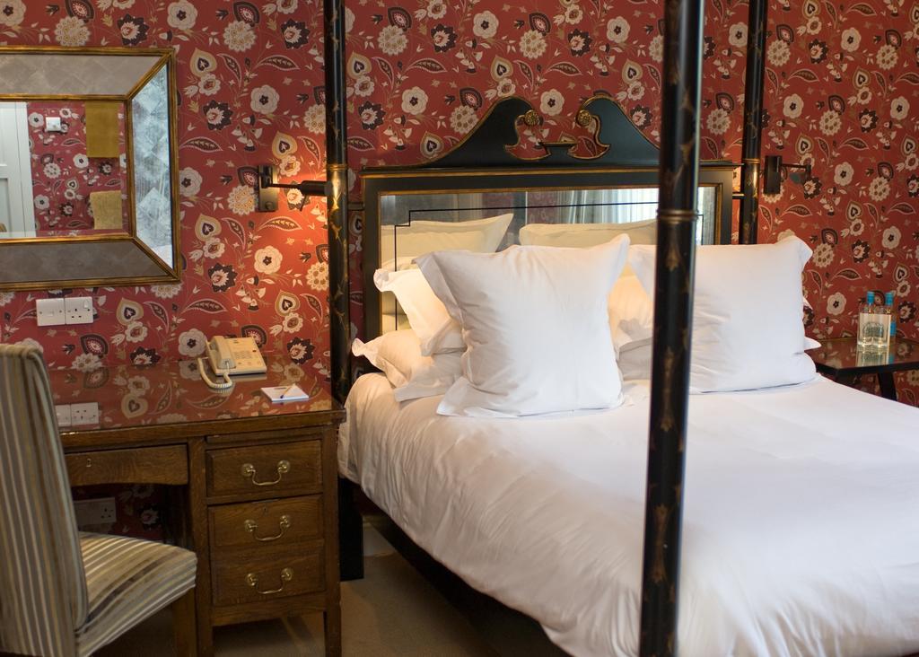 Hotel The Old Bridge à Huntingdon Chambre photo