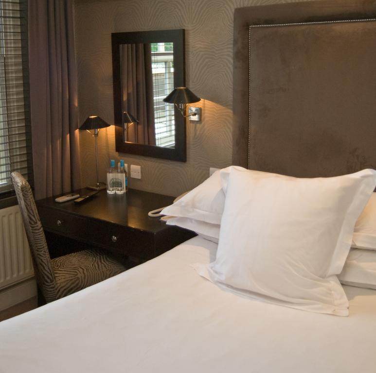 Hotel The Old Bridge à Huntingdon Chambre photo